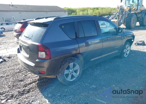 2017 Jeep Compass Sport 4X4 z USA, uszkodzony, nr VIN 1C4NJDBB9HD143154